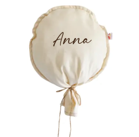 Stoffballon-Wanddekor mit Wunschname-Sand