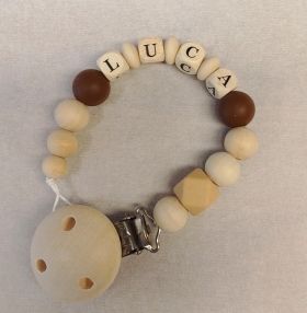 Schnullerkette mit Namen "Luca"